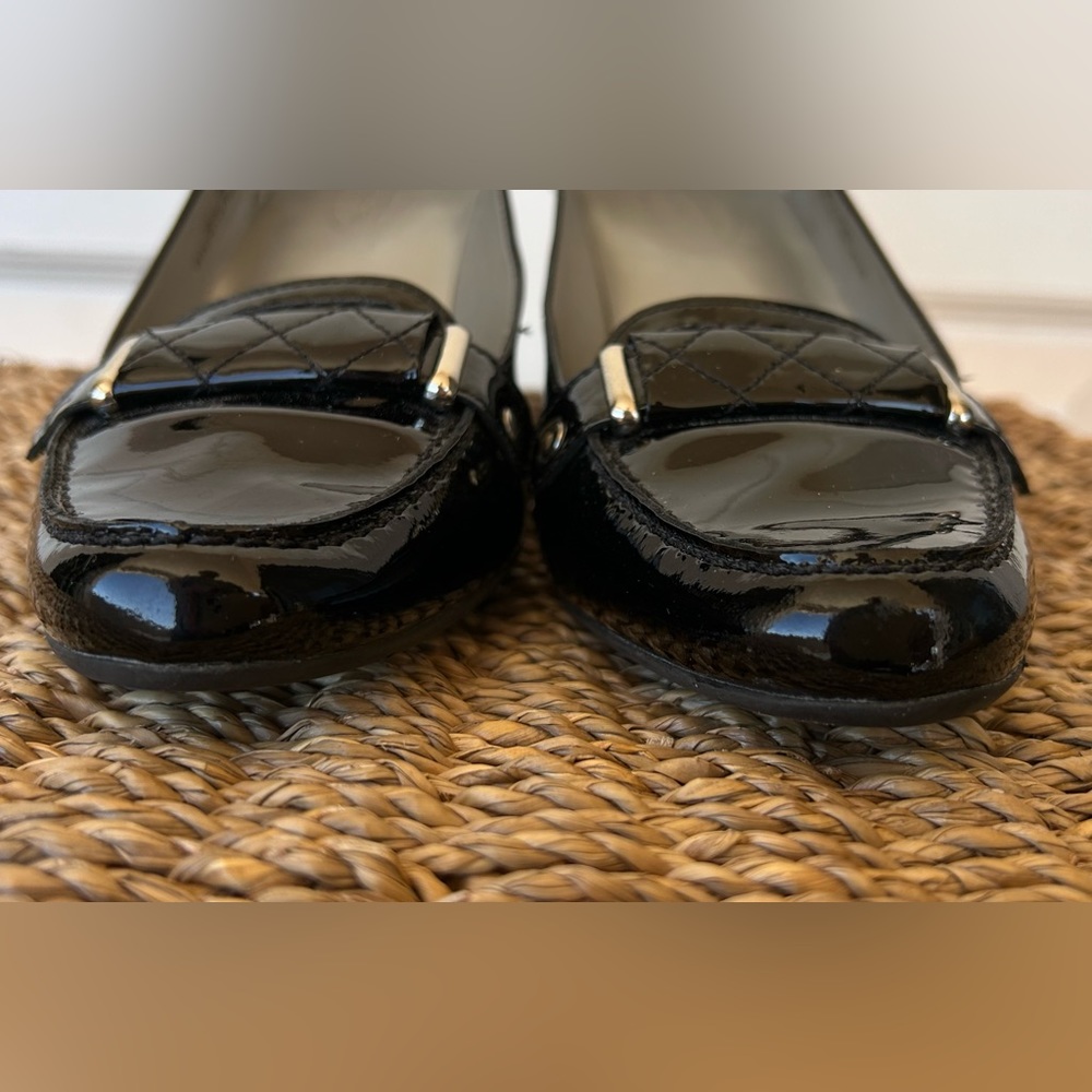 Talbots Brand Women’s Loafer Style Heels Black Patent Leather‎ Size 8B - Picture 2 of 12